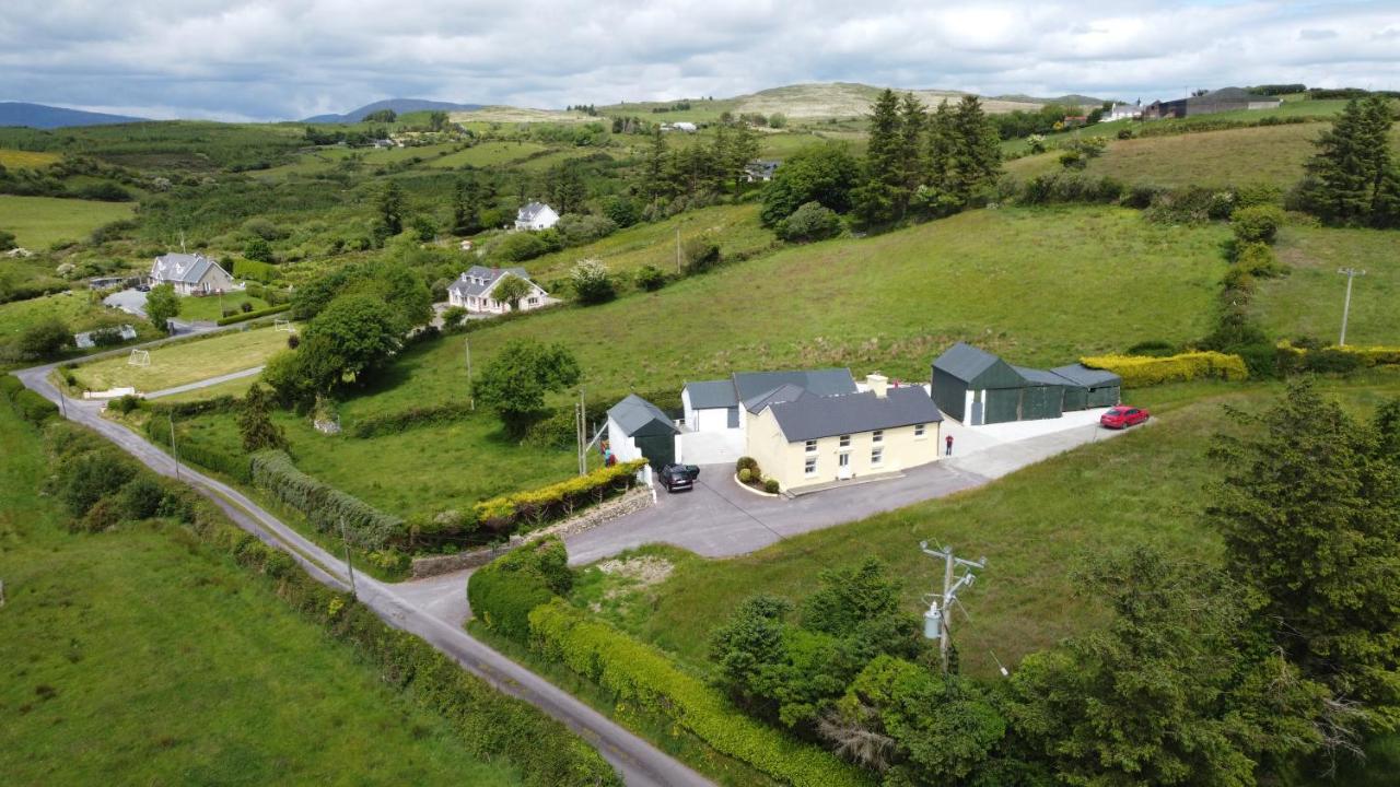 Villa An Tigin Bui Glanbannoo Upper Exterior foto